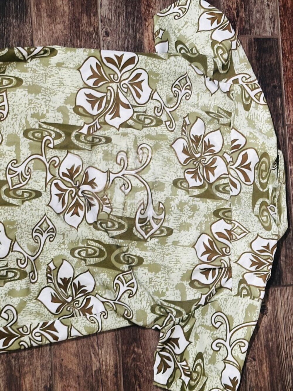 Men’s Roundy Bay Short Sleeve Polyester Hawaiian Shirt - Green Floral - L Large - Picture 5 of 8